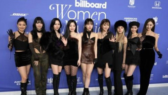 [속보] 트와이스 '빌보드 위민 인 뮤직' K팝 여가수 최초 수상
