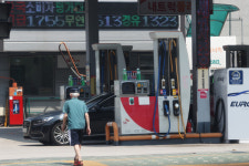 기름값 하락세 이어져…휘발유 3.7원·경유 4.9원 ↓