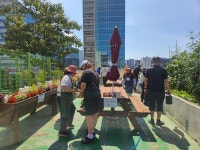 성동구, 발달장애인 자립 지원 위한 치유농장 운영 시작