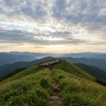 [내일(17일) 지리산(노고단) 날씨] 새벽 약한 비 뒤 맑음, 오후부터 흐림