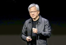 젠슨 황 CEO, 
