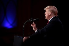 Kid Steals the Spotlight at Trump-Trudeau Dinner: ‘The Real Star’ Stirs Online Frenzy Over Candid Photo