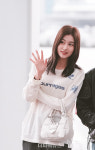 트와이스 사나, 새침하게