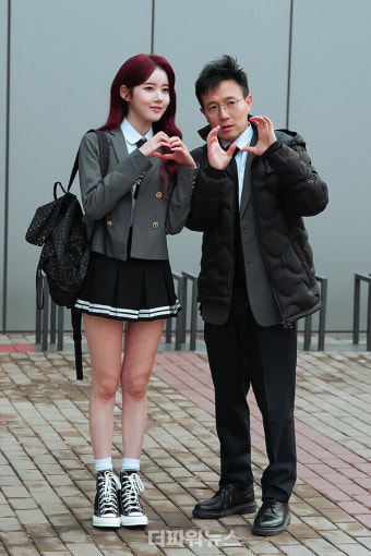 스테이씨 시은 - 박남정,  다정하게 하트
