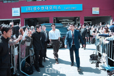 세븐틴 민규, 성수동 들썩이네