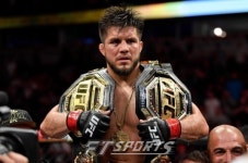 UFC 前 더블 챔피언 세후도 존스vs미오치치, 존스가 이길 거라고 본다 예측