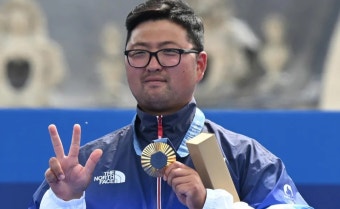 '올림픽 3관왕' 김우진, 대한체육회 체육대상 