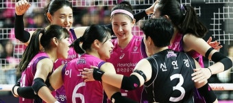 배구 황제 김연경, 챔피언결정전 1차전 '완승 견인'…통합우승까지 단 2승 