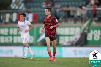 K리그2 김포FC 선수 박동진, 상대팀 코치에게 손가락 욕설 - 250만원 제재! (81글자)