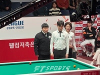 [FT포토] 웰컴저축은행 PBA 팀리그 5라운드 김가영과 김병호