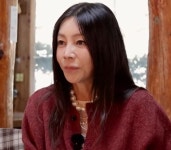황신혜, '백반기행'서 가족사 고백, 전신마비 동생과 '천사' 올케가 가르쳐준 인생