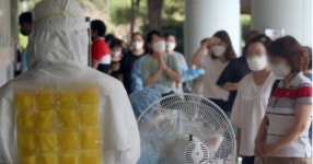 코로나 신규확진 2152명 역대 두 번째…내일 거리두기 발표 현단계 연장 전망