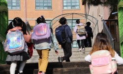 내달 1일 2년여만에 학교 정상등교...수학여행 등 비교과 활동도 한다