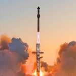 스페이스X 로켓 폭발, 대기권 구멍냈다…위성통신 교란