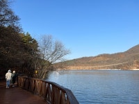 그 겨울날의 호숫가- 목적지는 가까이 아주 가까이