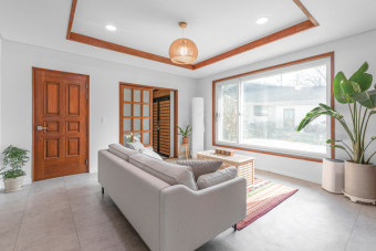 빌딩숲을 벗어난 조용한 마을에 자리한 나만의 안식처, 신지호's HOUSE
