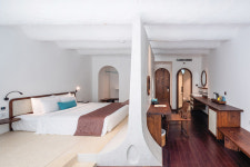 복잡한 도심 속에서 해변의 정취를 느낄 수 있는 호텔, HOTEL LE BOUTON