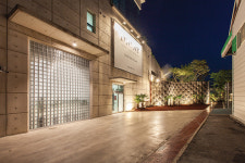 다양한 시퀀스가 존재하는 공간, DIONY CAFE & STORE