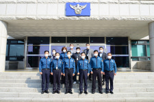 [전매포토] 최승렬 강원경찰청장, 횡성경찰서 방문 표창 수여