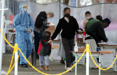 오늘 코로나 확진자수 33만명 예상 다시 증가세