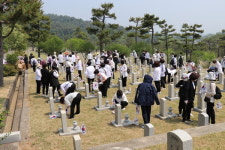 전몰군경미망인회 서울시지부, 국립서울현충원 묘역 가꾸기 봉사