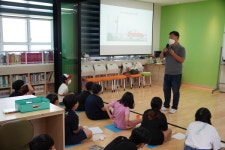 보령시 송학초등학교, 권오준 작가와의 만남 행사 운영