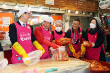 동대문구 답십리 현대시장, 김장나눔 행사 등 풍성