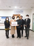[전매포토] 정선우체국·가족센터, 다문화가정에 물품 전달