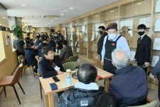 이병선 속초시장, 장애인카페 일일지점장으로 나서