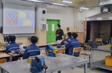 대전정보산업고, 장학금 수여식…최봉열 뉴젠스 대표 등 장학금 기탁