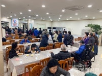 [시민기자가 간다] 부천 순복음중동교회, 자장면 무료 급식...식사 그 이상의 의미