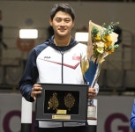 '복귀 첫 우승' 오상욱, 서울 그랑프리서 금메달···