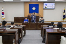 강북구의회, 수송중학교 학생들 의회 견학 방문