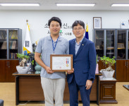 강북구의회, 화재진압 공무원 의장 표창 수여