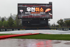 프로야구 잠실·수원·대전·광주 경기 '우천'으로 취소