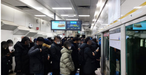 한파 속 출근대란…김포철도·경인국철 전철 지연