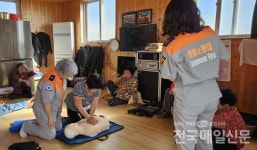 [시민기자가 간다] 제주동부소방서 성산센터, 제주마을해녀 심폐소생술 교육