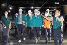 이상민 행정안전부장관, 인천 지하주차장 전기차 화재 수습 상황 점검