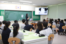 성남문화재단 프로젝트 학교에서 두런(DOLearn) 예술로 두런(DORun) 눈길