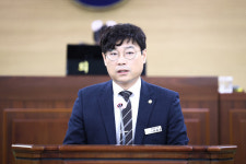 청양군의회 이봉규 의원, 기업 유치 부진 문제 강력 지적