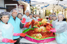 손영준 노원구의장, 공릉1동 복지협의회 김장나눔 행사 참석