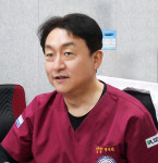 [인천명의의 시선] 국제바로병원 인공관절수술팀, 인공관절 수명 5년 더 늘린다