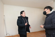 종로구의회 여봉무 위원장, 세종마을경로당 이전 예정지 사전 점검