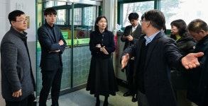 서울시의회 최호정 의장, 4월로 개학 미뤄진 북성초등학교 긴급 방문