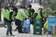 [전매포토] 광주 서구, 자원봉사 실천다짐 청결 활동 실시