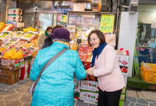 [전매포토] 박희영 용산구청장,  설맞이 전통시장 찾아 민생 행보