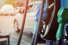 비싼 주유소에서 법인카드로 기름 넣었다는 이유로…해고를 당했습니다