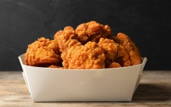 치킨 한 마리는 안 팔아요 이 말에 휴대전화 든 50대, 결국 전과자 됐다