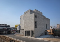 여느 소도시 속 낯선 건축의 존재감: 상주 무양동 주택