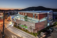 마을과 경계 없는 일상 속 공간: 광탄도서관 복합문화공간